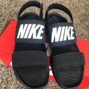 Nike Tanjun Sandals